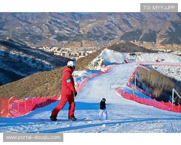 河北崇礼开启新雪季,冬奥场地助力冰雪旅游升温